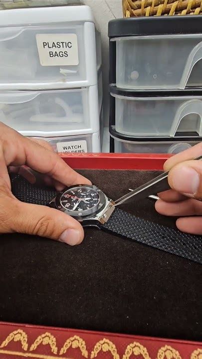 how to change hublot big bang strap|hublot watch strap with clasp.